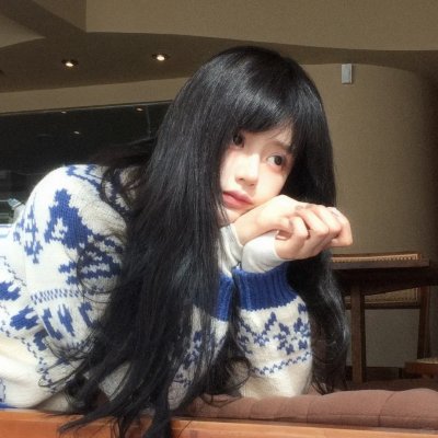 人群中的孩童